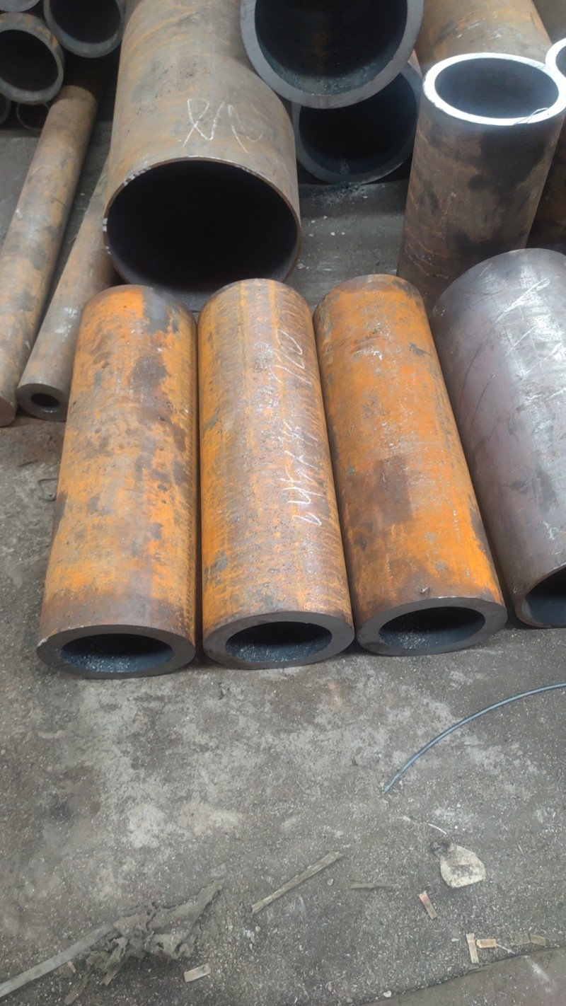 内蒙古内蒙古内蒙古20CrMo无缝钢管切割
